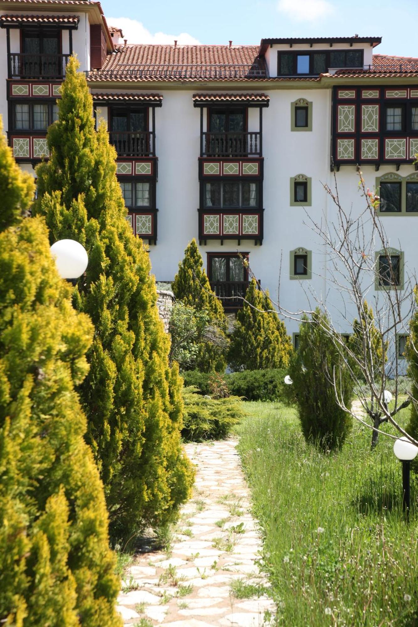 Hotel Spa Montana Karpenisi Exterior photo